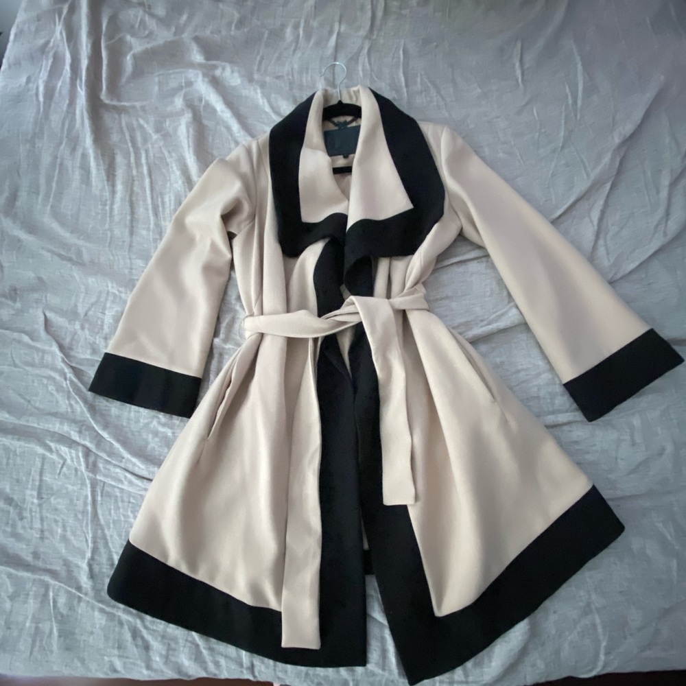Dawn Levy Light Pink and Black Wrap Coat